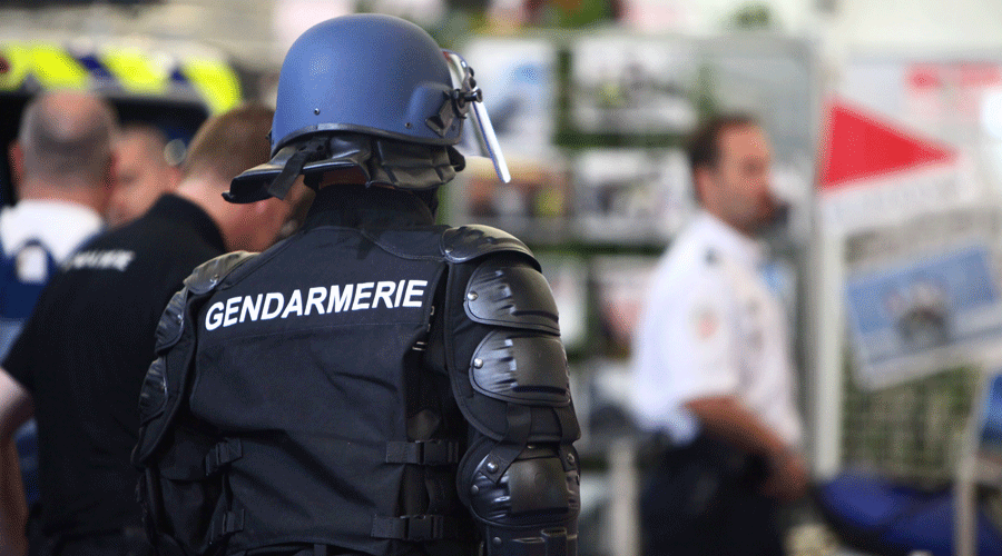 Gendarme du peloton de sécurité et d'intervention de la gendarmerie