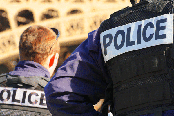 Devenir policier : quel salaire dans la police nationale